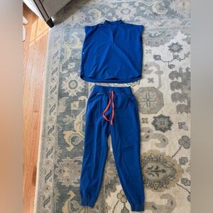 Blue Figs Scrub set - size S